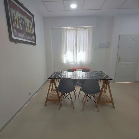 Valencia Beach Red מראה חיצוני תמונה